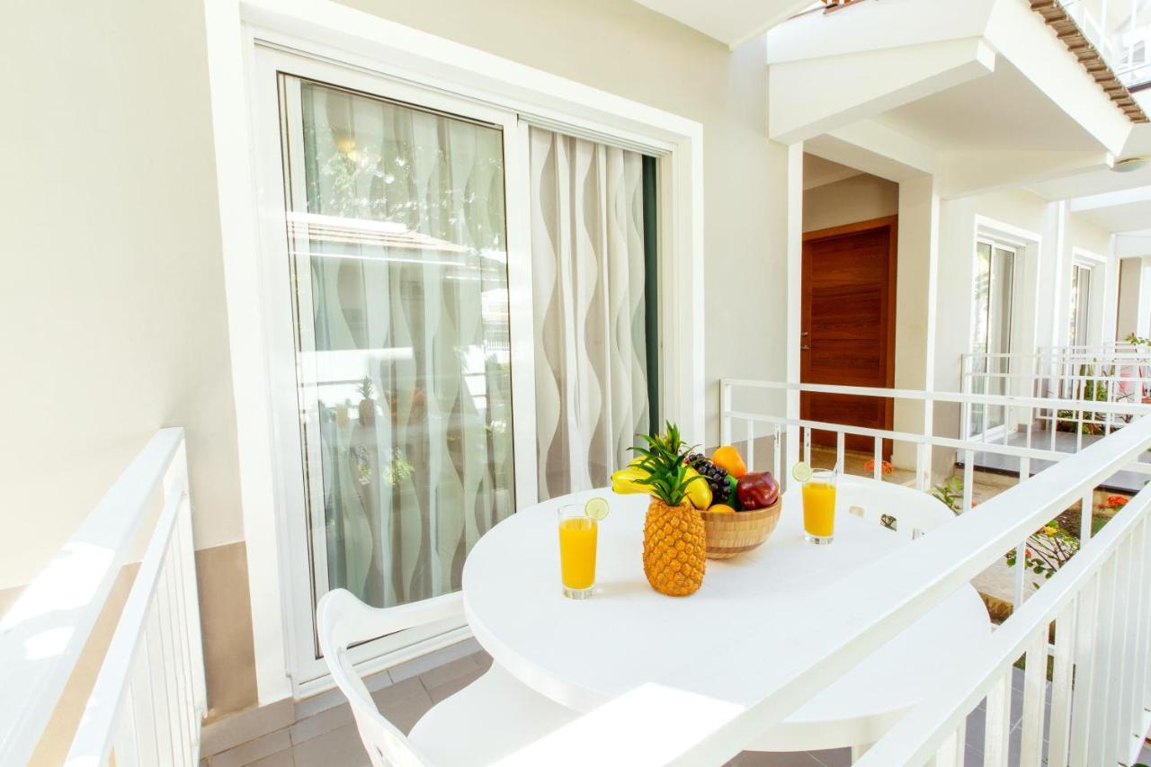 Tropicana Suites Deluxe Beach Club & Pool - Playa Los Corales Punta Cana Oda fotoğraf