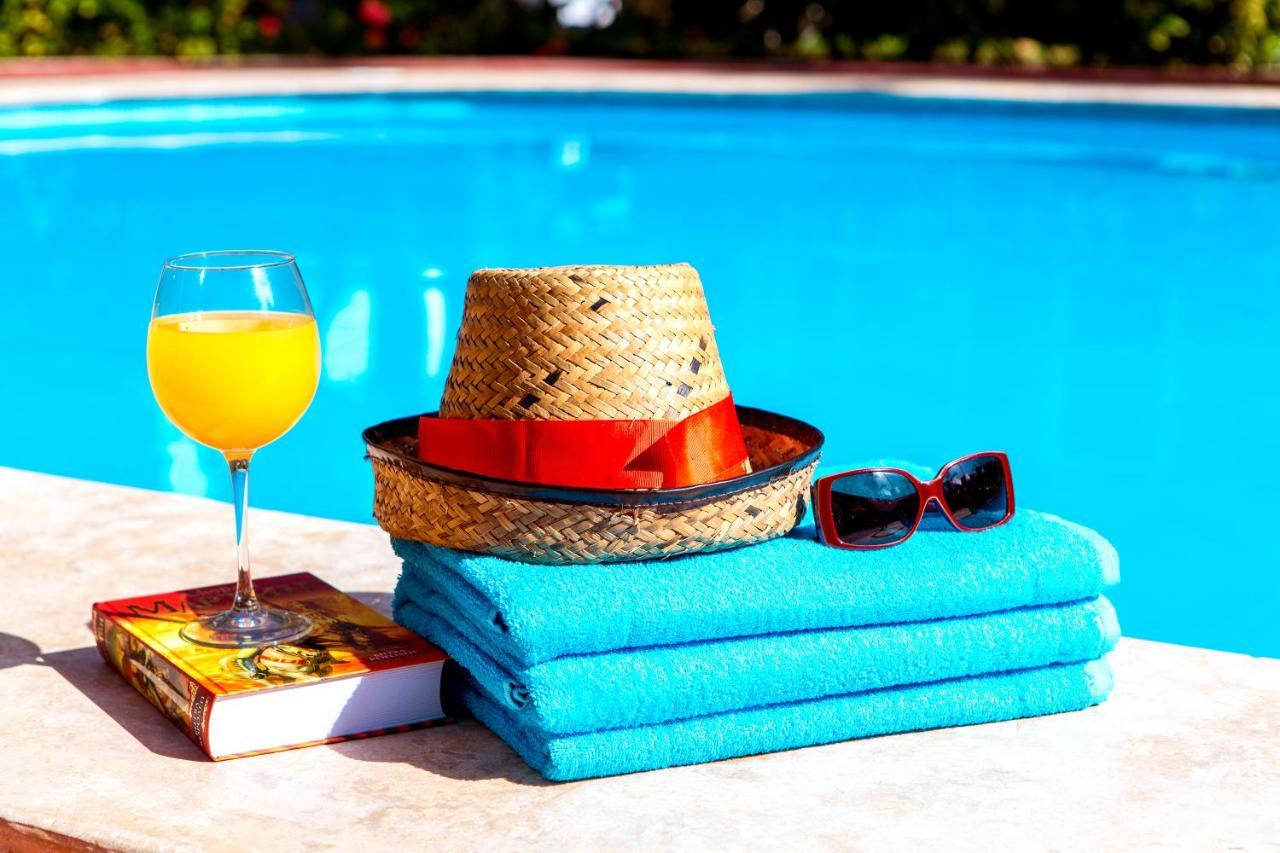 Tropicana Suites Deluxe Beach Club & Pool - Playa Los Corales Punta Cana Dış mekan fotoğraf