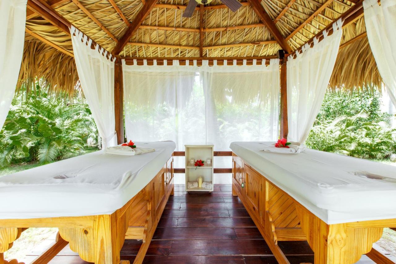 Tropicana Suites Deluxe Beach Club & Pool - Playa Los Corales Punta Cana Dış mekan fotoğraf