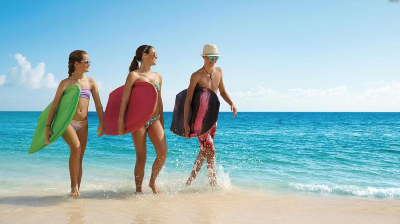 Tropicana Suites Deluxe Beach Club & Pool - Playa Los Corales Punta Cana Dış mekan fotoğraf