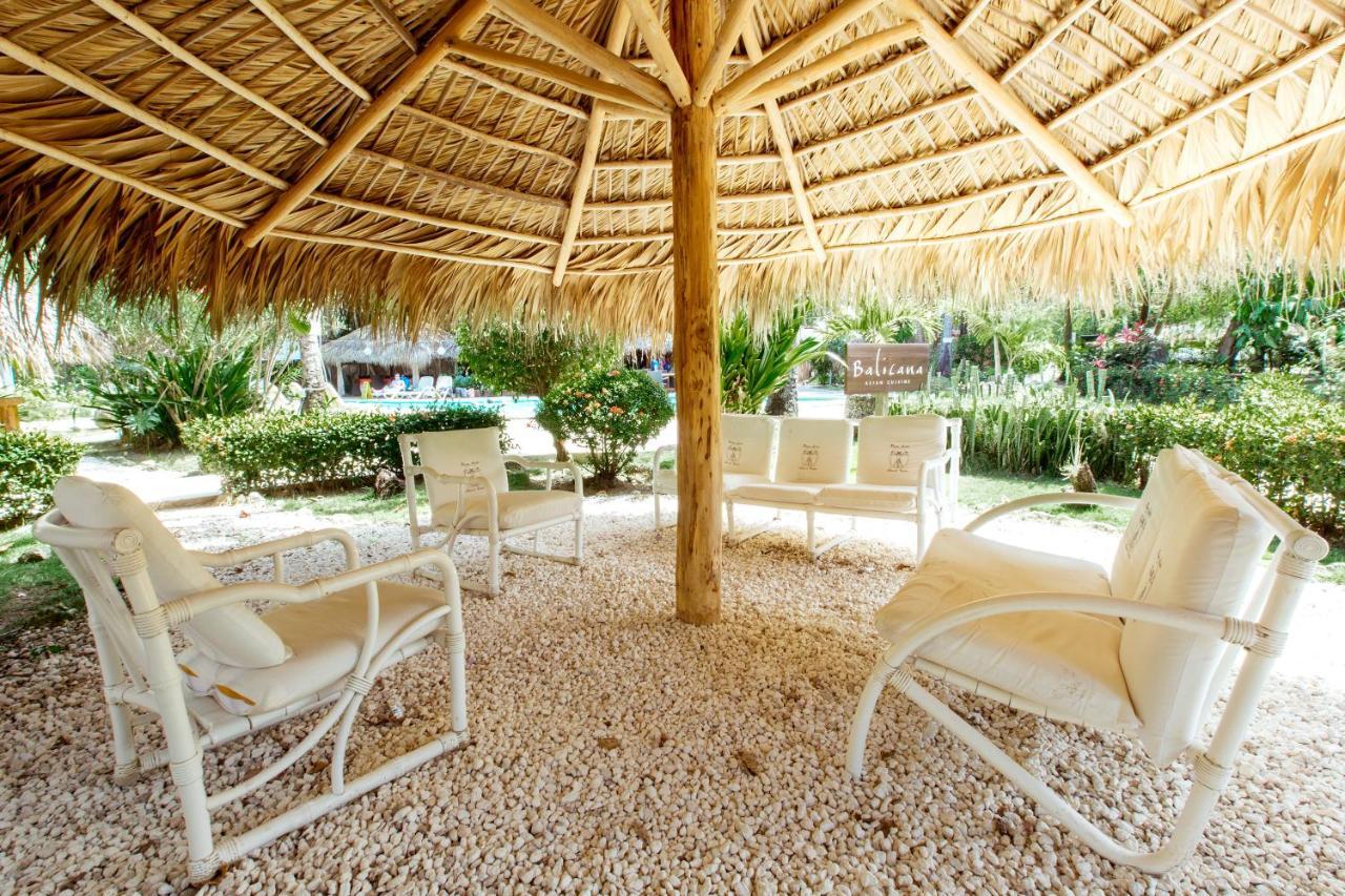 Tropicana Suites Deluxe Beach Club & Pool - Playa Los Corales Punta Cana Dış mekan fotoğraf